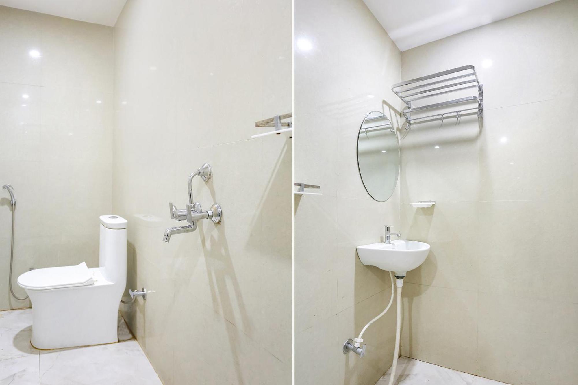 Fabhotel Hari Kunj 900 M From Kashi Vishwanath Temple Варанаси Екстериор снимка